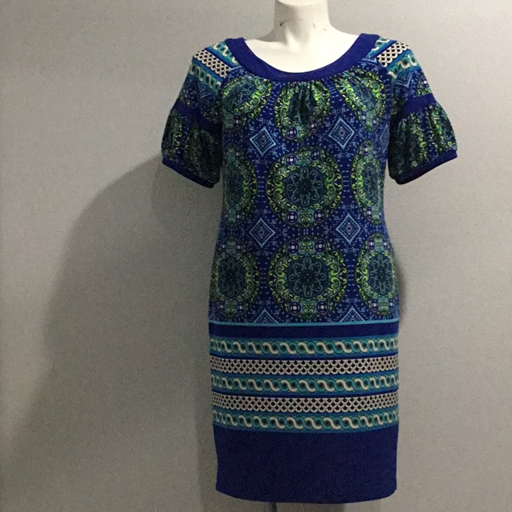 Evan-Picone pullover Celtic design dress. Size 12.